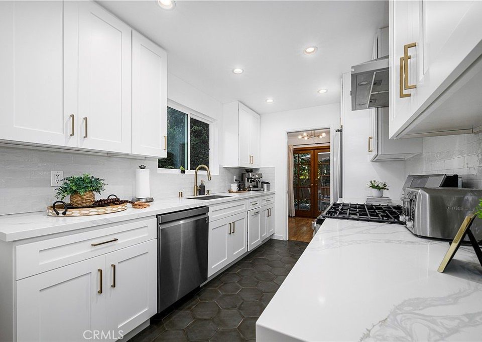 1st image of 3461 Marna Ave