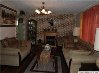 12 Gem Ave, Toms River, NJ 08755