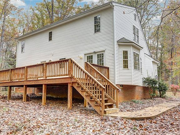 5th image of 1931 Autumn Oaks Ln