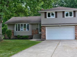 1016 Rose Blvd, Highland Heights, OH 44143
