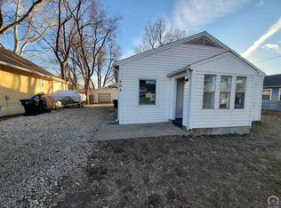 503 W Parr Rd, Silver Lake, KS 66539