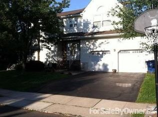 5 Fisher Dr, Hillsborough, NJ 08844
