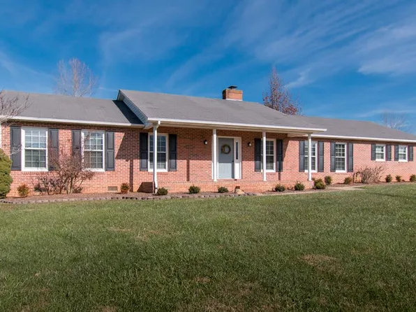 880 Doral Pl, Abingdon, VA 24211