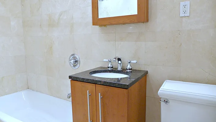 Rented by Metropolitan Equities | media 14