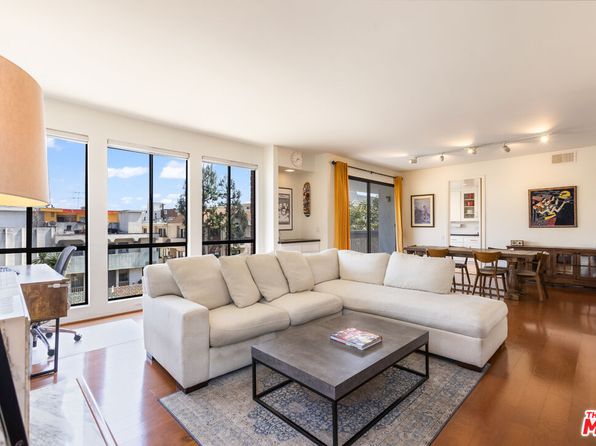 Property image for 11805 Mayfield Ave APT 202, Los Angeles, CA 90049