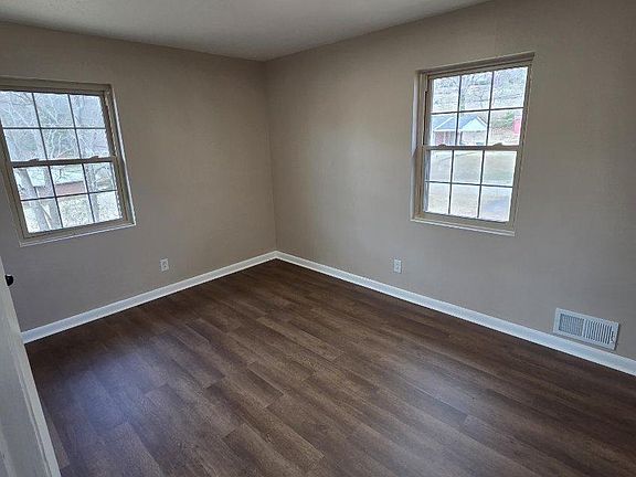 4th image of 1708 W 24th St