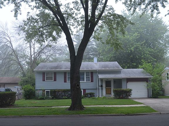 2nd image of 387 Tee Ln