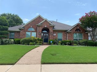 209 Longmeadow Dr, Coppell, TX 75019