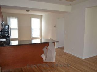 3237 N Clark St, Chicago, IL 60657