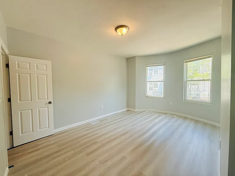 93 Zeigler St #1 — Photo 3