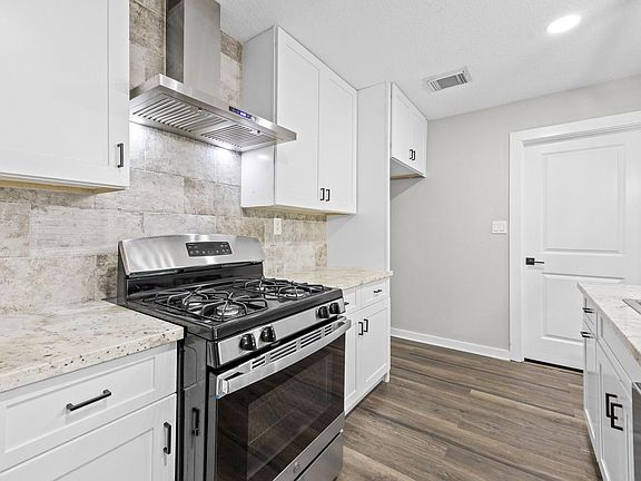 5th image of 12410 Kitty Ln