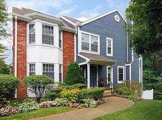 51 Woodledge Ct, Rockaway, NJ 07866