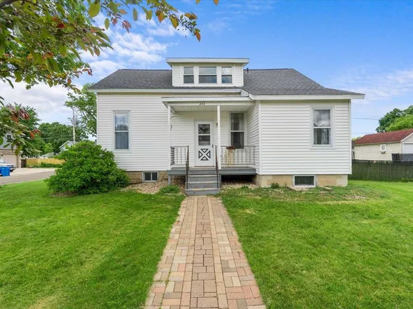 203 Ellickson St, Arlington, WI 53911