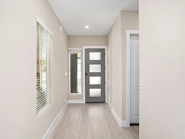 11831 Zarkava Way — Photo 4