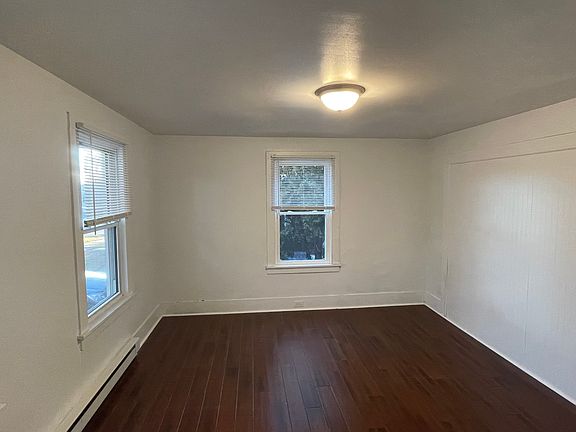 2nd image of 199 Northampton Rd