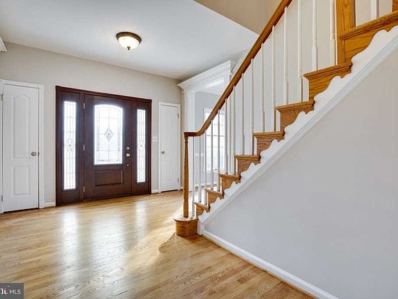 3rd image of 15082 Stillfield Pl
