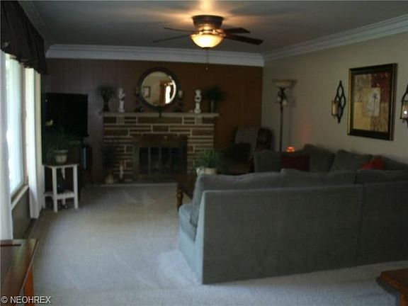 3rd image of 2954 Heatherbrae Dr