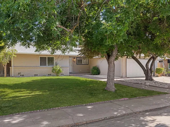 223 W Iris Ave, Stockton, CA 95210