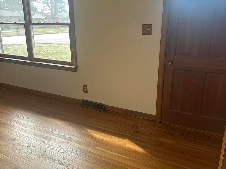 603 Worcester Rd — Photo 3