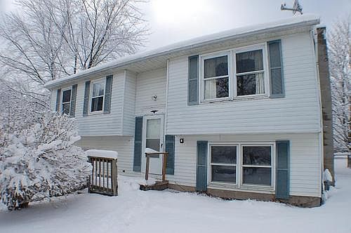 1st image of 1604 Cornfield Cir