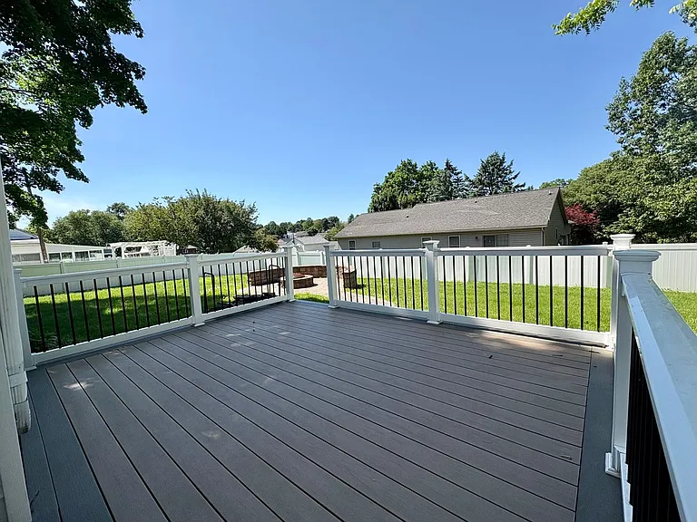6550 Somerset St — Photo 40