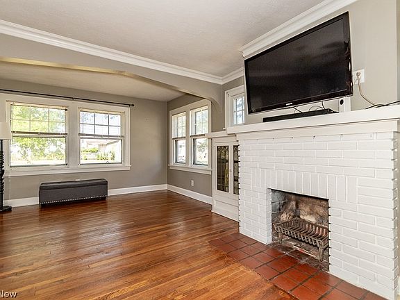 2nd image of 3655 W 135th St