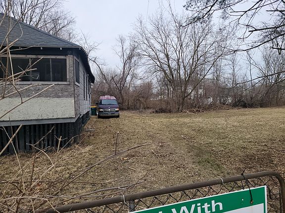 2nd image of 11114 Whitehorn St