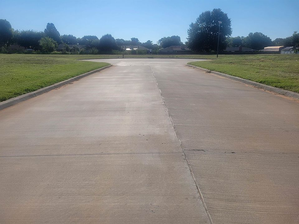 1st image of 2321 Rockwell Dr