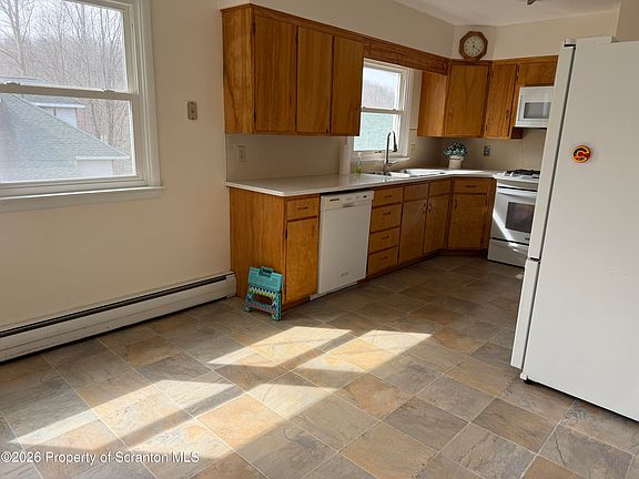 5th image of 2003 Maple Rd