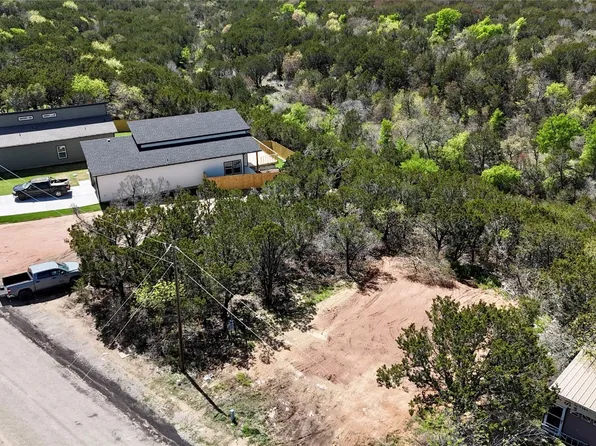 3006 Paluxy Trl, Granbury, TX 76048