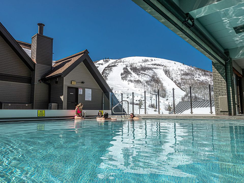 Indoor/Outdoor Heated Pool & Hot Tub