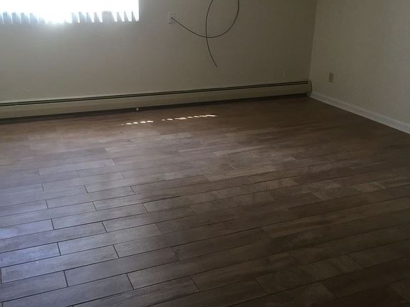 2nd image of 410 Marie St APT 101
