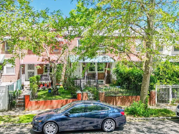 1157 Grenada Pl, Bronx, NY 10466