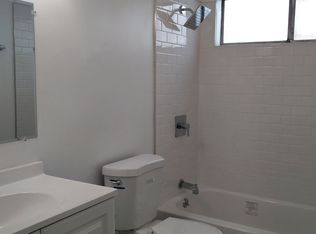 5909 W 3rd St, Los Angeles, CA 90036