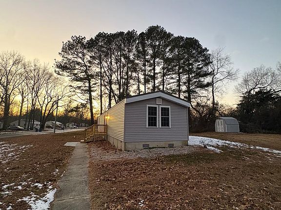 2nd image of 298 E Cherry Dr