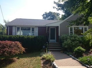 8 Arborview Rd, Jamaica Plain, MA 02130