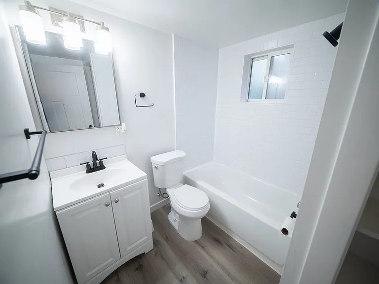 328 E 2nd Ave #6 — Photo 7
