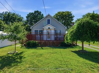 84 Campbell St, Quinte West, ON K8V 3A1