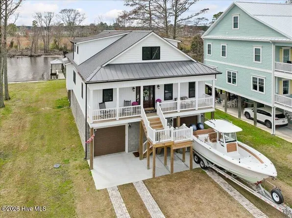 94 Maritime Court, Chocowinity, NC 27817