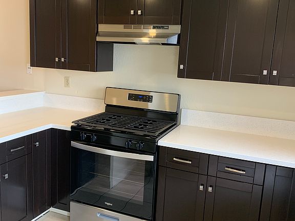 2nd image of 340 W Wilson Ave APT 4