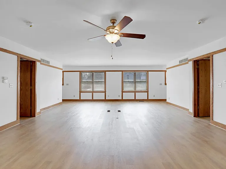 206 W William St #A — Photo 5