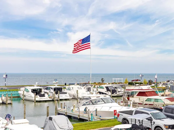 65 Sea Ray Blvd #7, Harrison Township, MI 48045