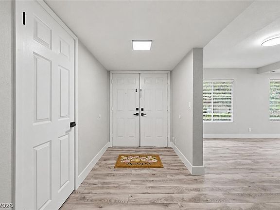 2nd image of 3061 Conquista Ct