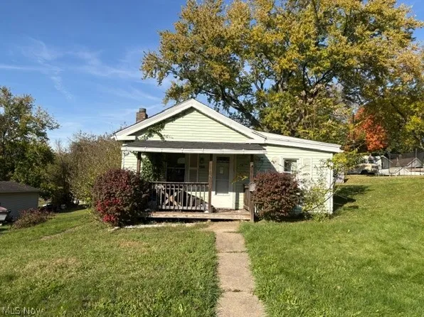 430 South Ave SE, Massillon, OH 44646