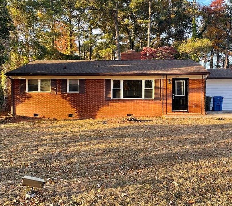 1st image of 214 Chloe Dr