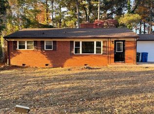 214 Chloe Dr, Fayetteville, NC 28301