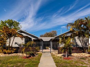 917 30th Ave N, Saint Petersburg, FL 33704