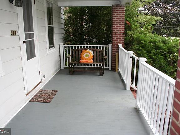 4th image of 311 Beverly Pl