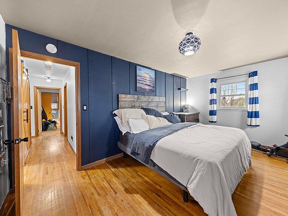 4th image of 512 N Highland Ave