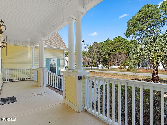 4th image of 3929 Harmony Cir